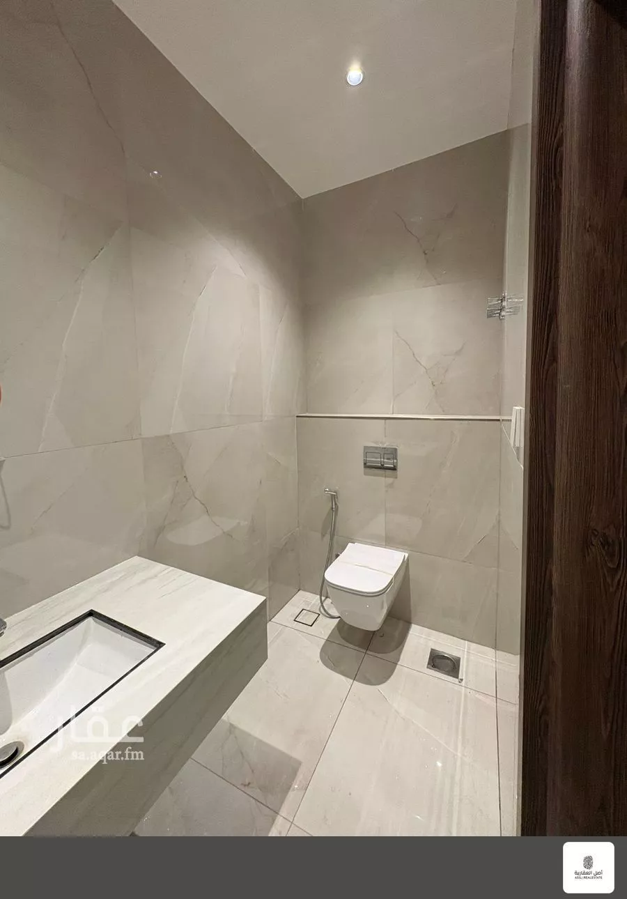 7 bedroom villa in Doha Al Janubiyah, Eastern Province 18