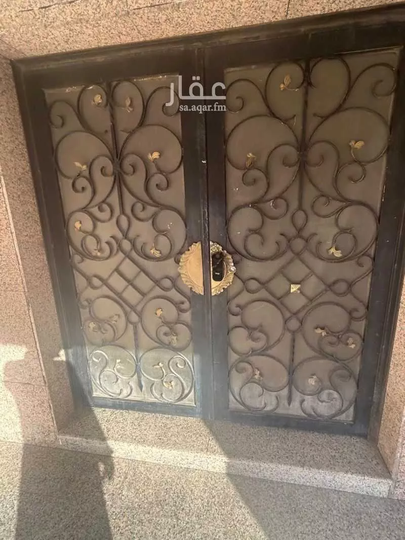 720 sqm building in Al Bawadi 2