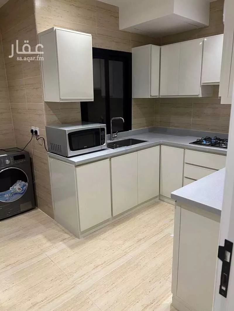 شقة 3 غرف في الحمرا 5