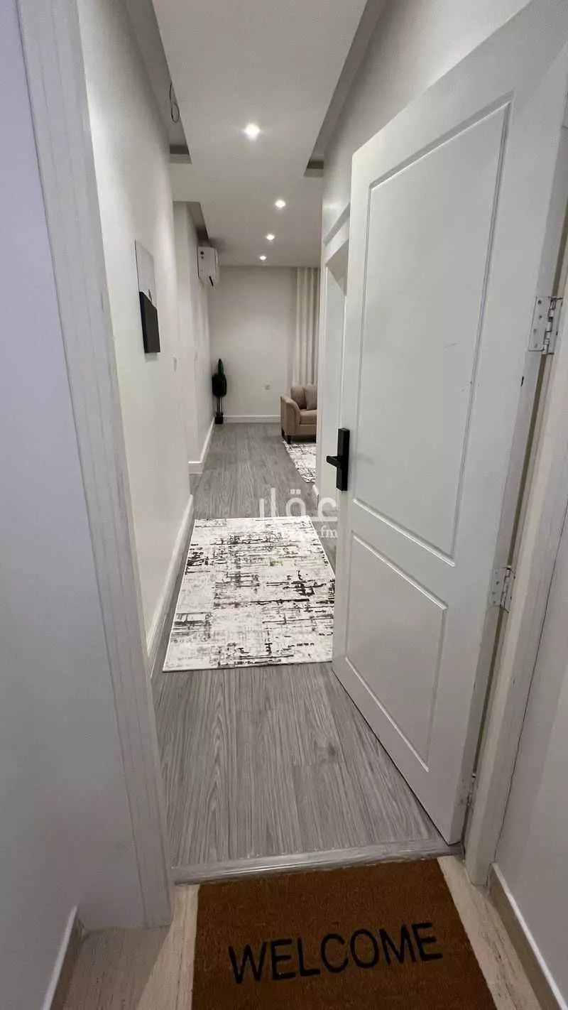 شقة 3 غرف في الحمرا 1