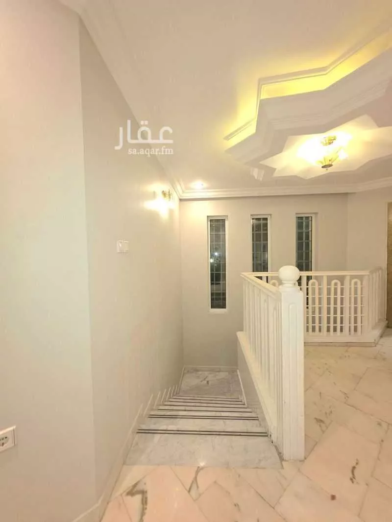 فيلا 12 غرف في الروابي 2