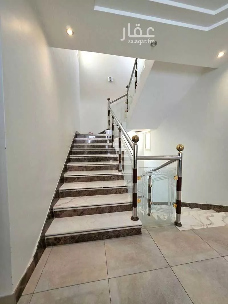 فيلا 11 غرف في الحمراء 2