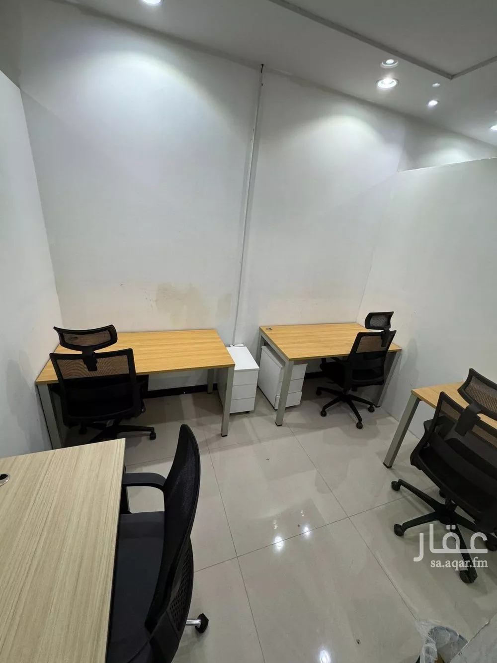 مكتب 884 م² في العارض 5
