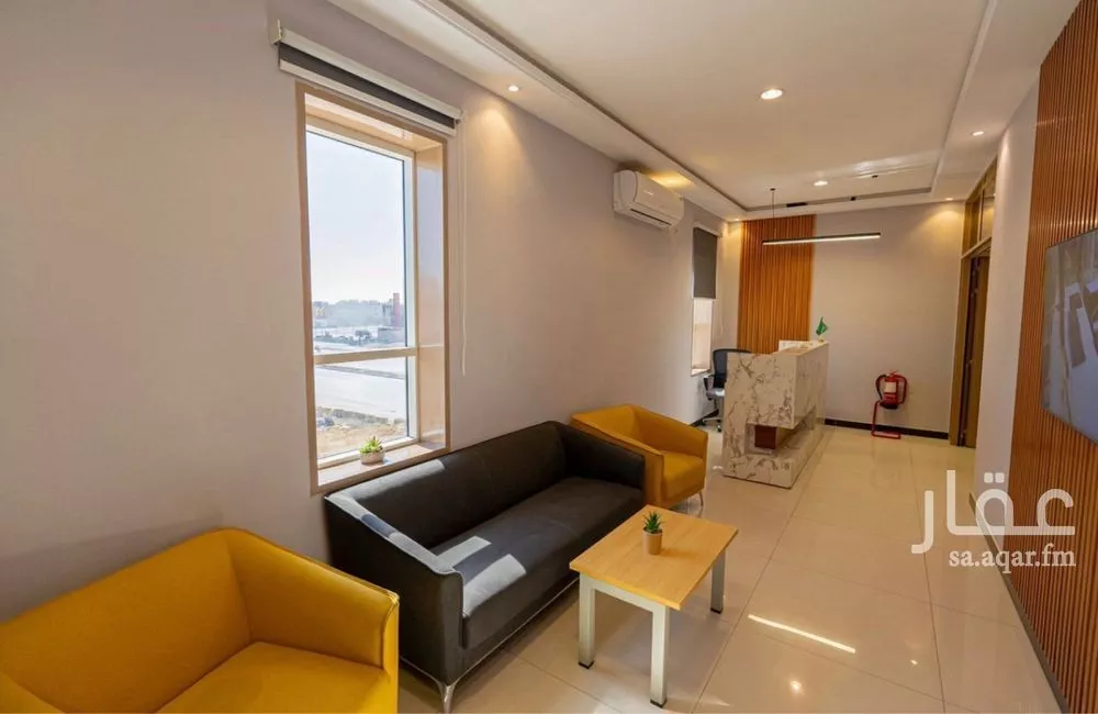 مكتب 884 م² في العارض 3