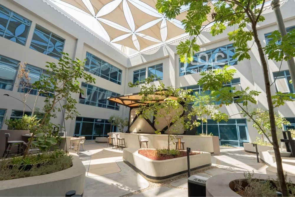 مكتب 9000 م² في السويدي 1