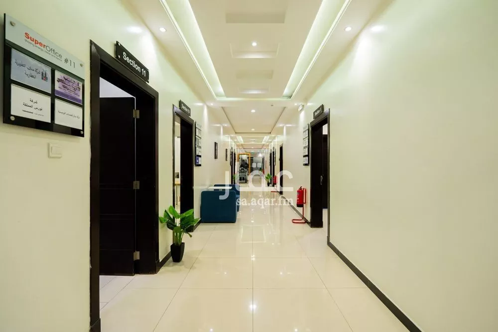 18 bedroom office in Al Aridh, Riyadh 4