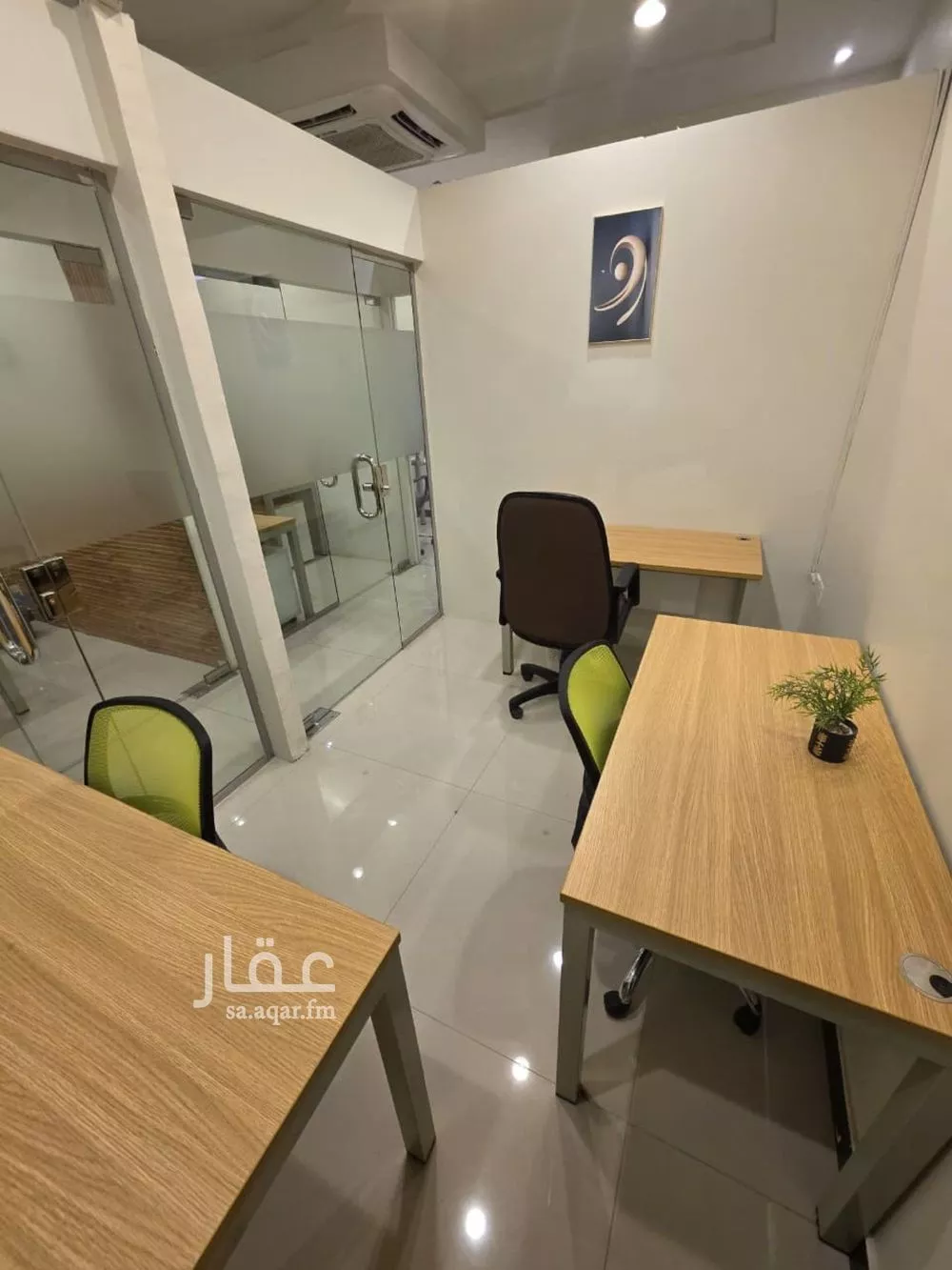 مكتب 884 م² في العارض 3
