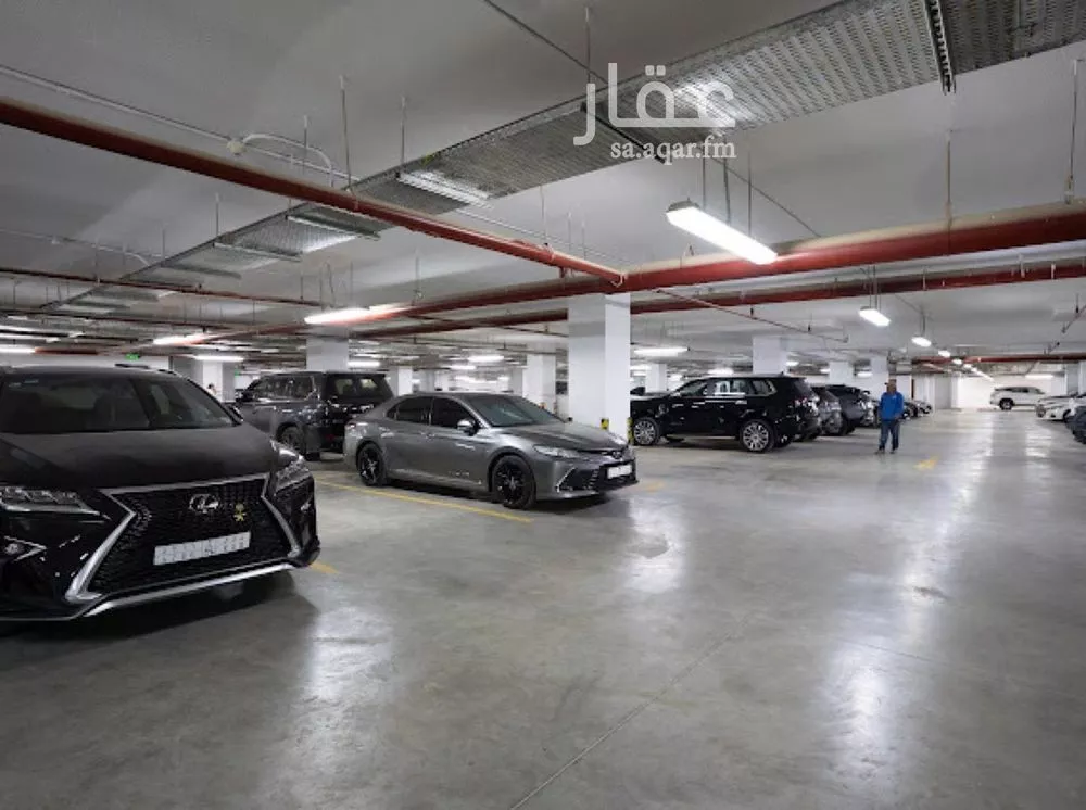 مكتب 9000 م² في السويدي 4