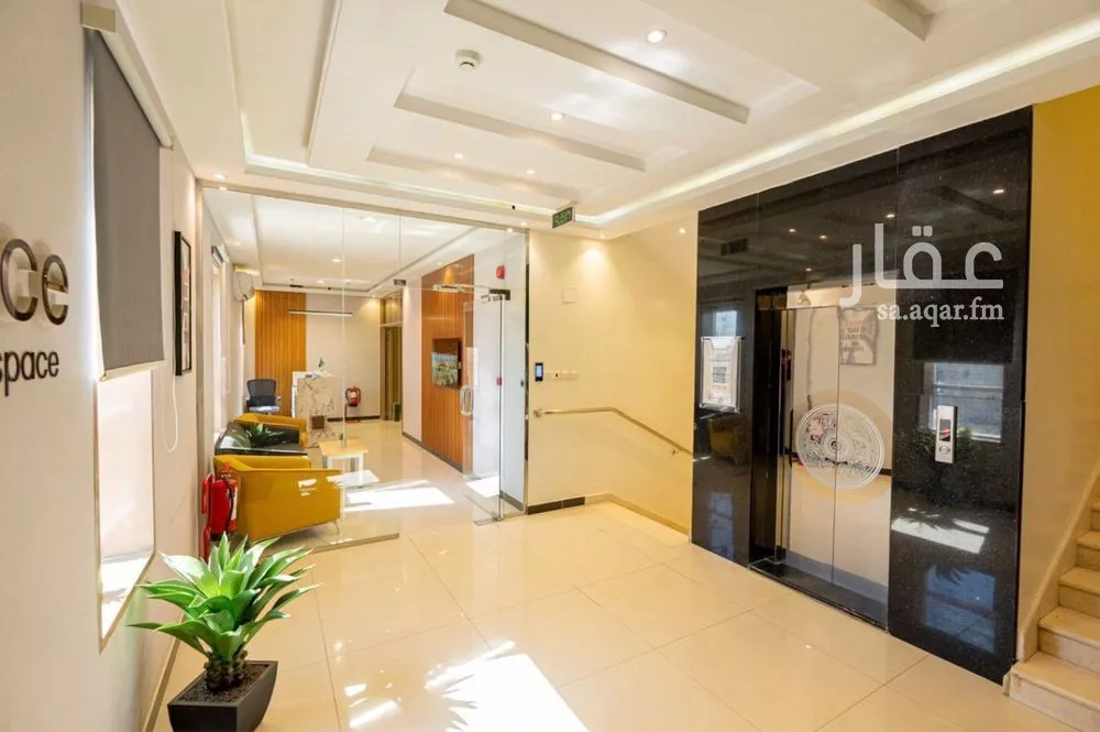 884 sqm office in Al Aridh 1