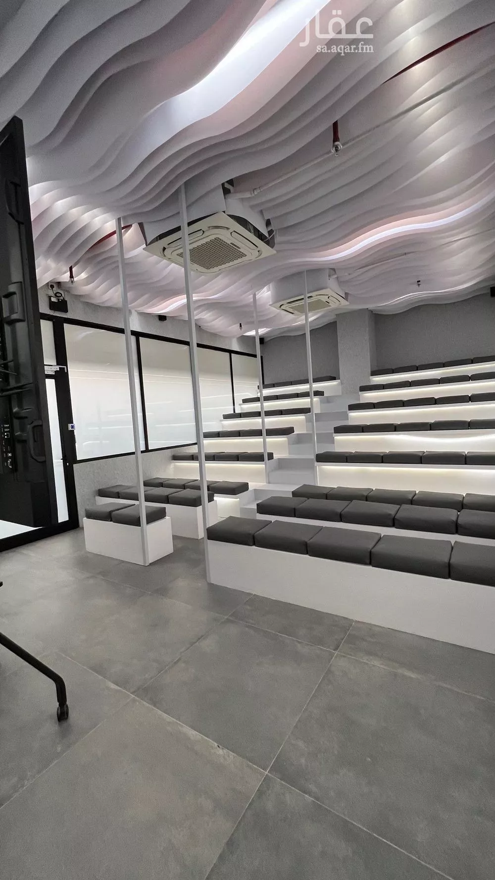 مكتب 9000 م² في السويدي 5