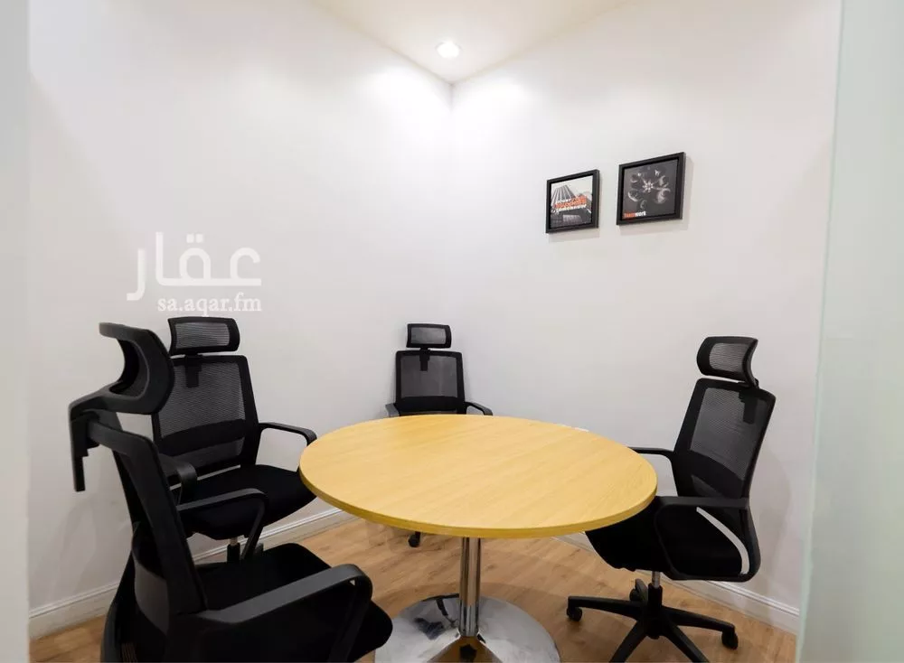 18 bedroom office in Al Aridh, Riyadh 9