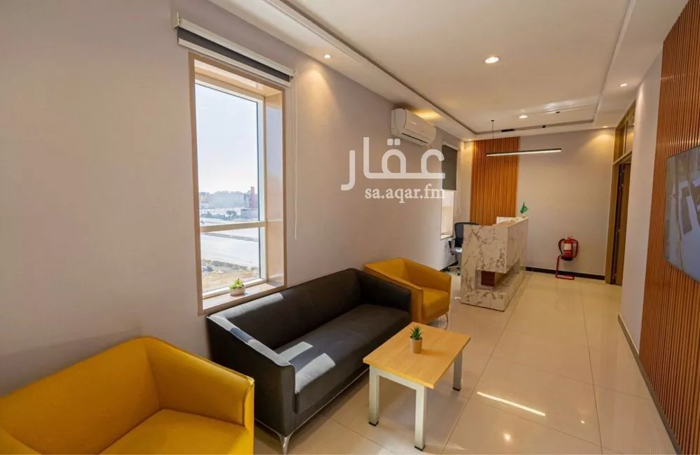 884 sqm office in Al Aridh 2