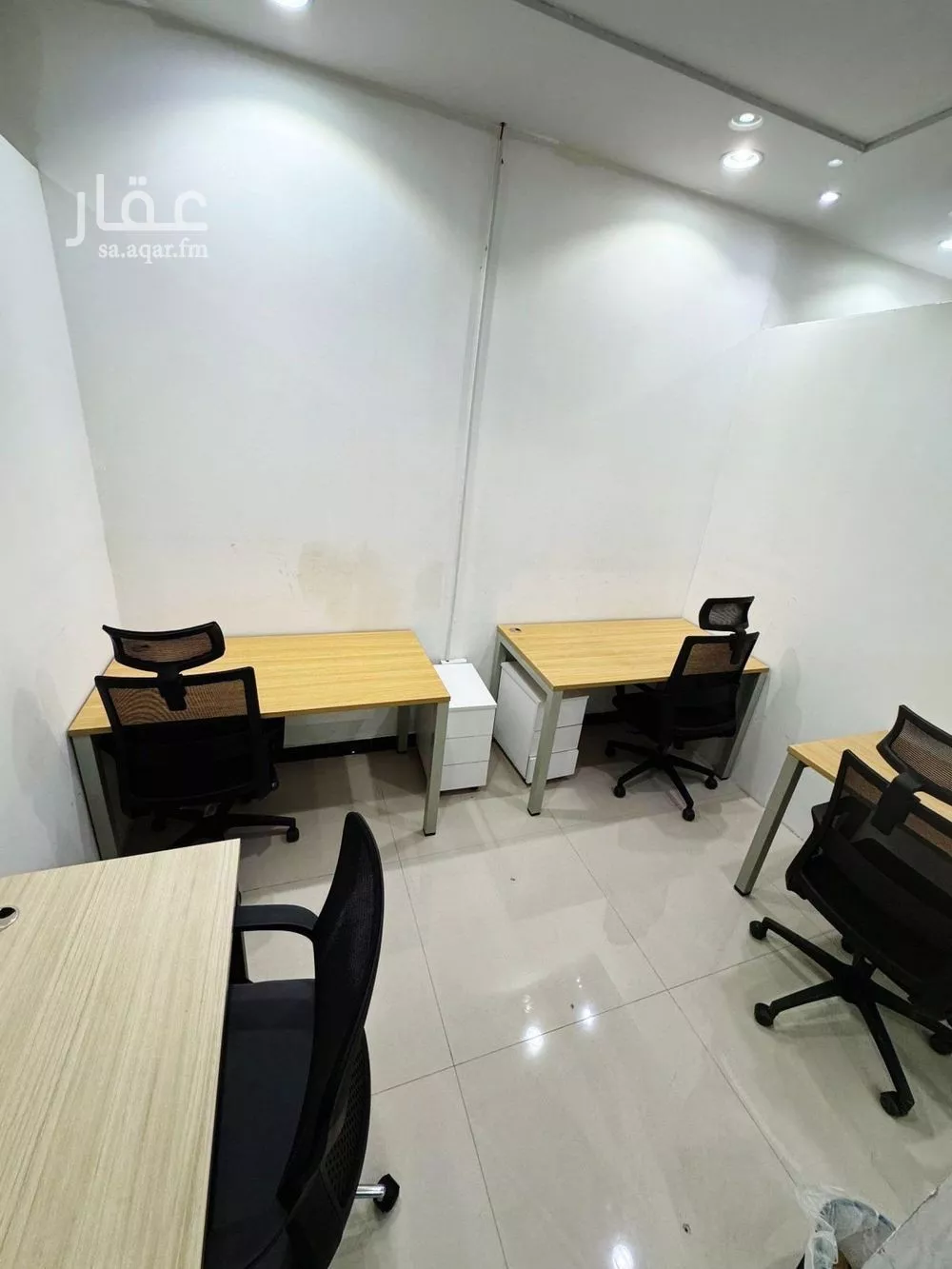 مكتب 884 م² في العارض 2