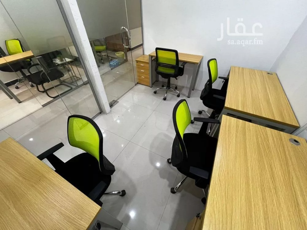 18 bedroom office in Al Aridh, Riyadh 10