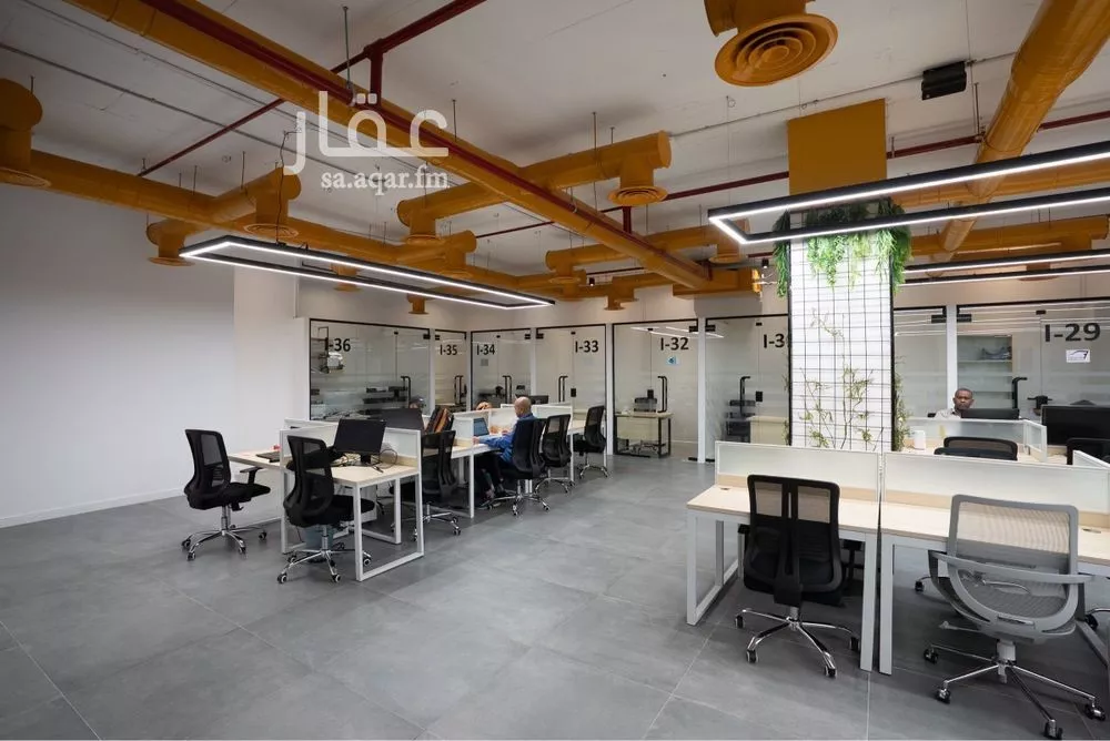 مكتب 9000 م² في السويدي 5