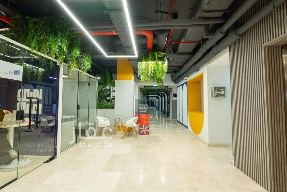 مكتب 9000 م² في السويدي 4