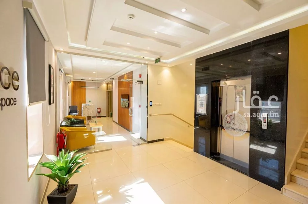 884 sqm office in Al Aridh 1