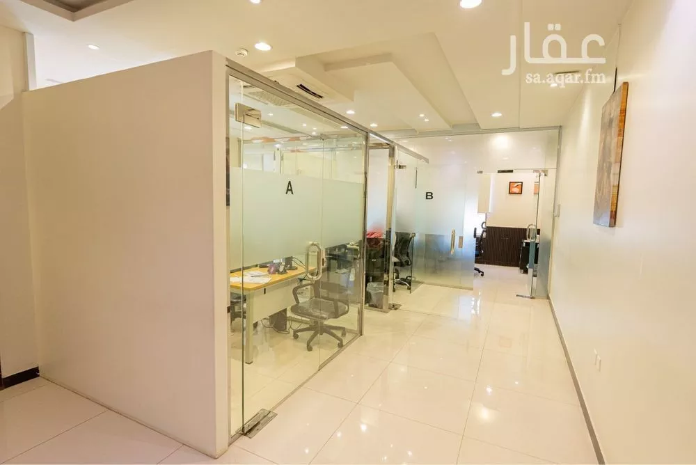 884 sqm office in Al Aridh 4