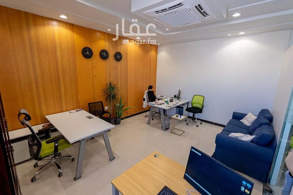 18 bedroom office in Al Aridh, Riyadh 5