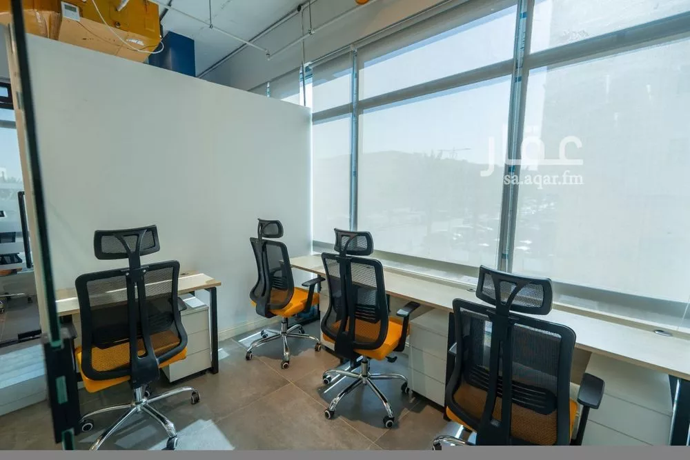 مكتب 9000 م² في السويدي 3