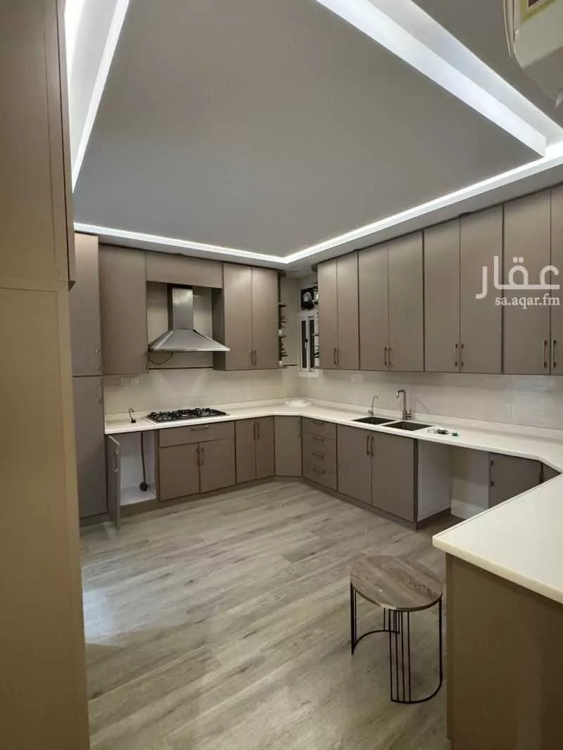 شقة 6 غرف في مريخ 3