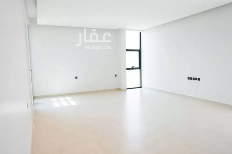 دور 4 غرف في الورود 4