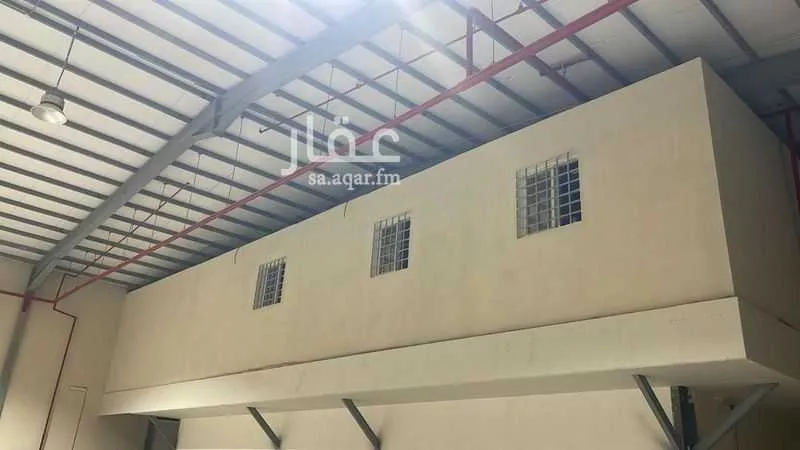 مستودع 1087 م² في المشاعل 3