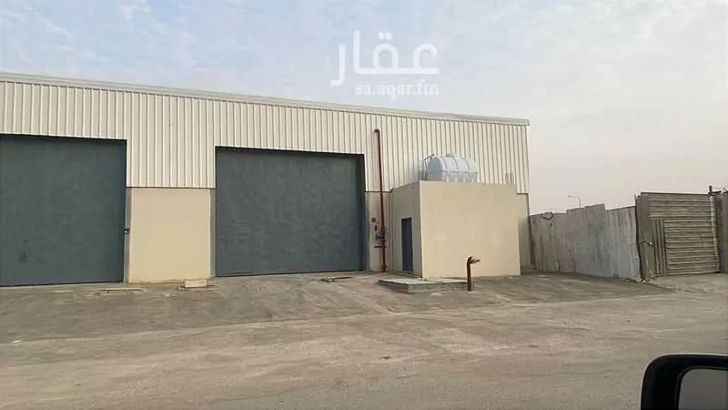 مستودع 1087 م² في المشاعل 1