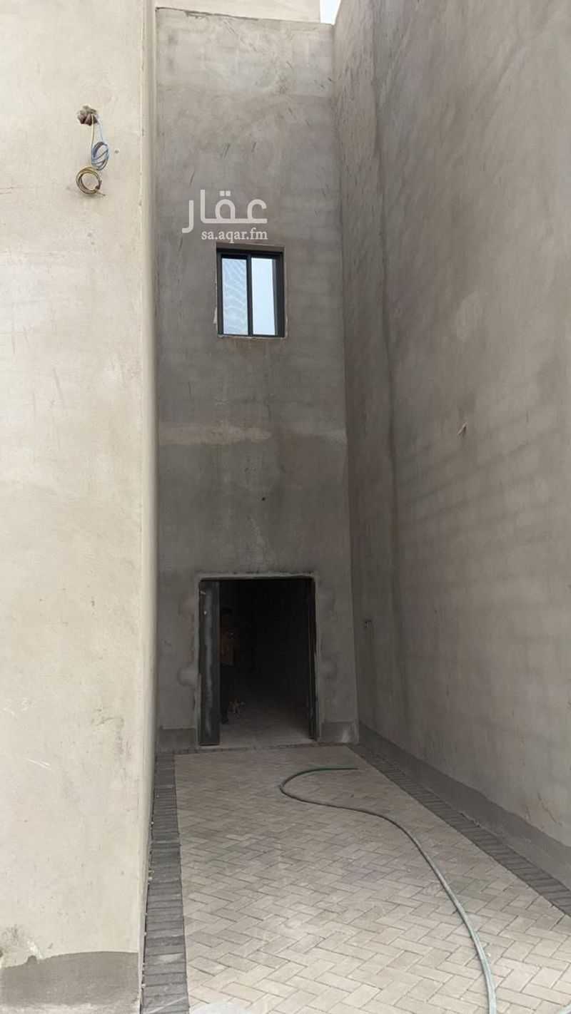 137 bedroom building in Al Sulay, Riyadh 4