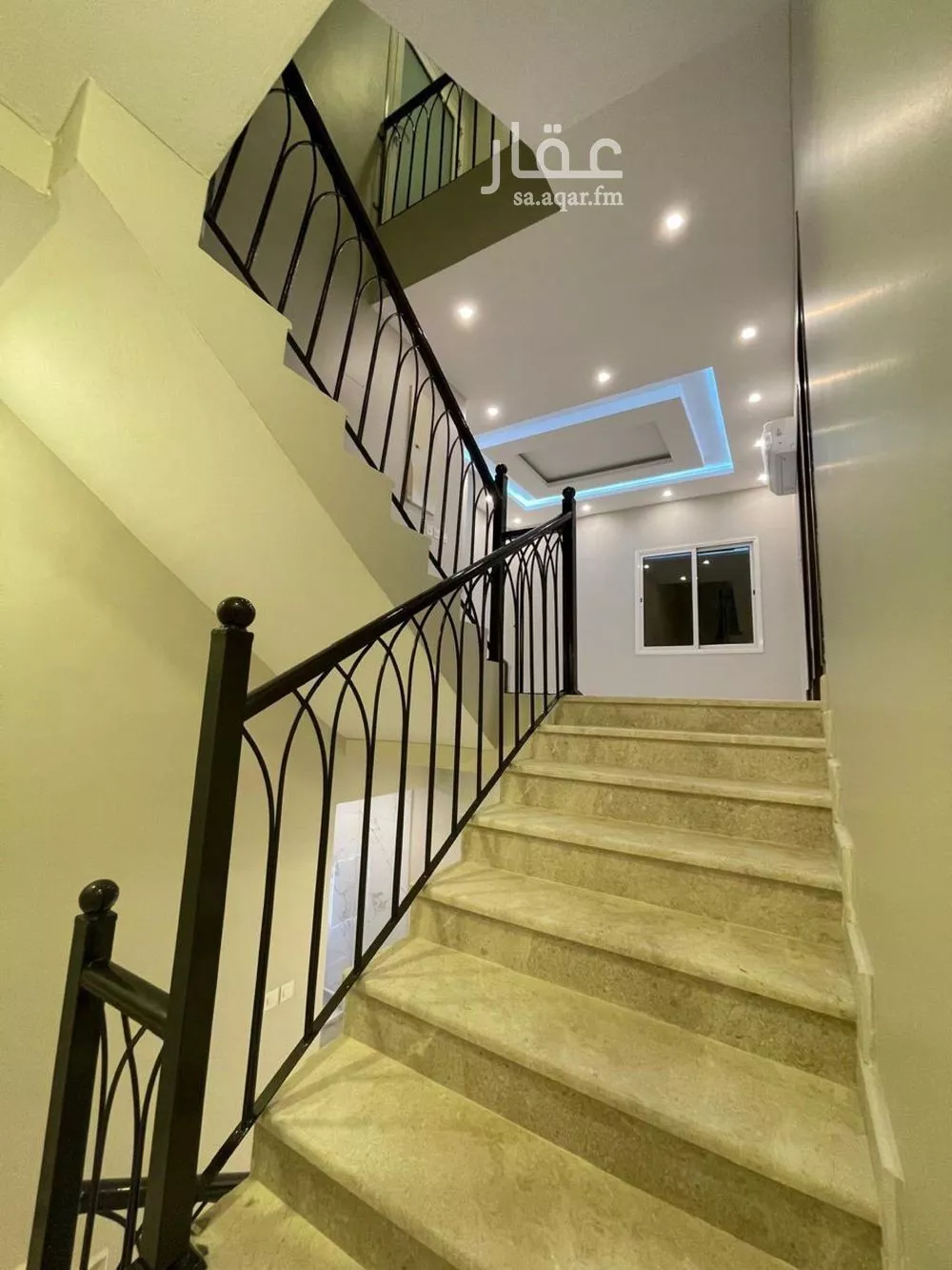 5 bedroom villa in Al Khalidiyah Ash Shamaliyah, Eastern Province 12