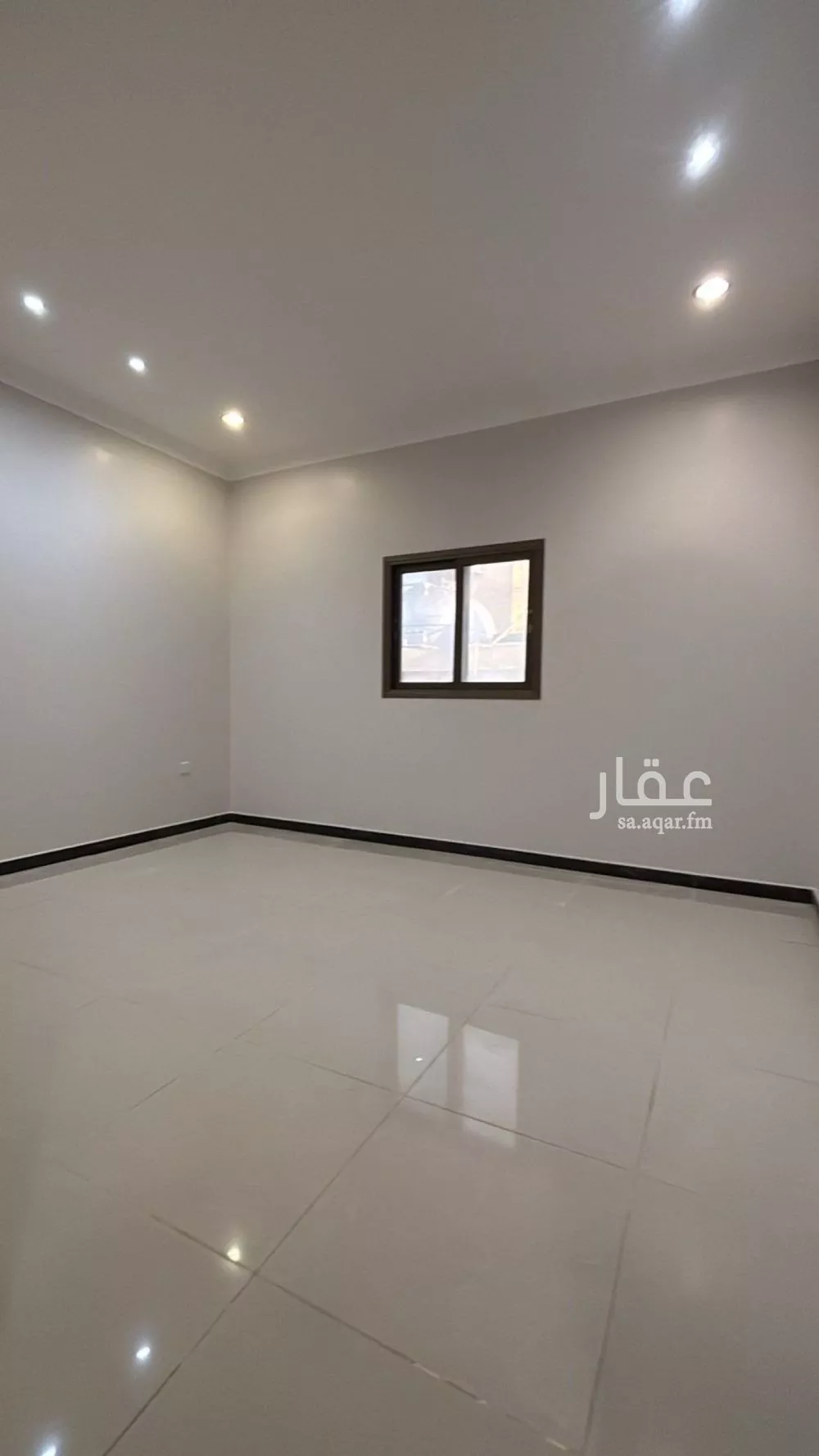 شقة 5 غرف في هجر 5