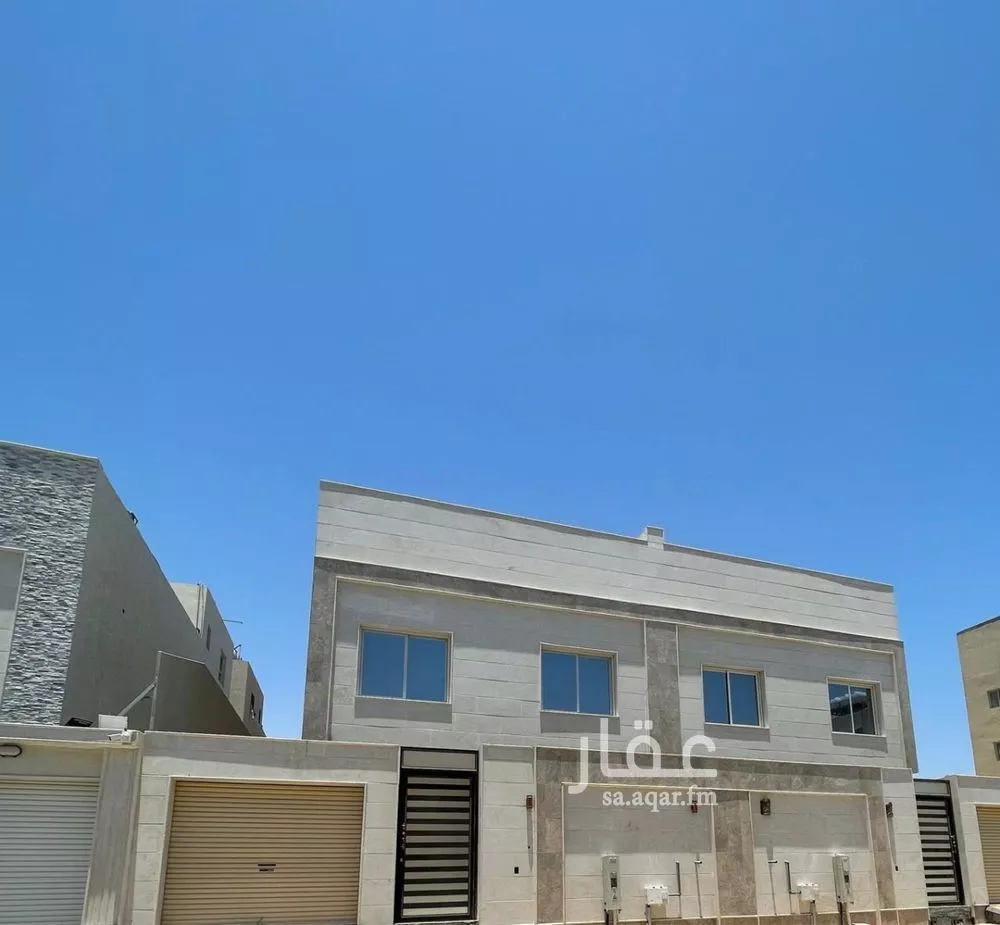 5 bedroom villa in Al Khalidiyah Ash Shamaliyah 1