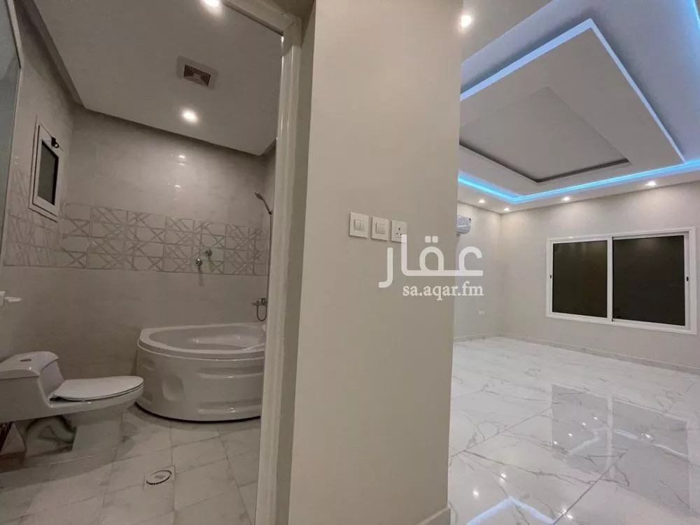 5 bedroom villa in Al Khalidiyah Ash Shamaliyah, Eastern Province 14