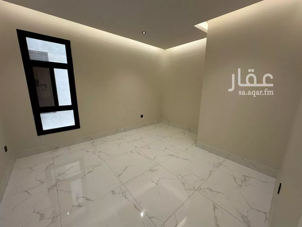 شقة 4 غرف في الحمرا 3