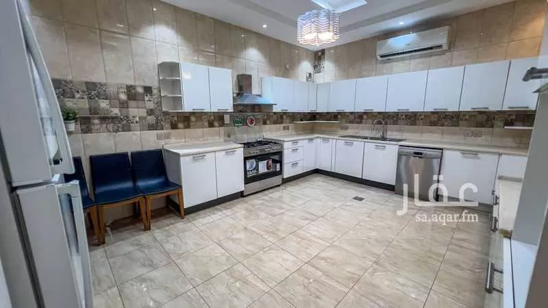 فيلا 6 غرف في الياقوت 4