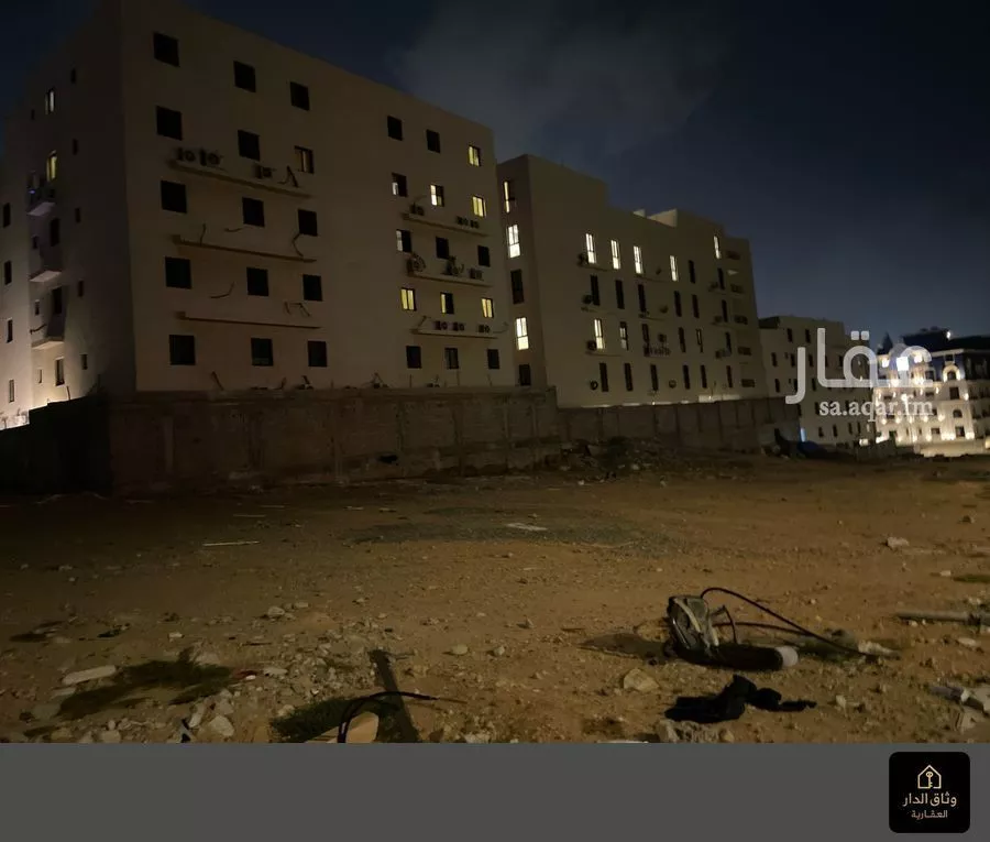 أرض 893 م² في طيبة 2