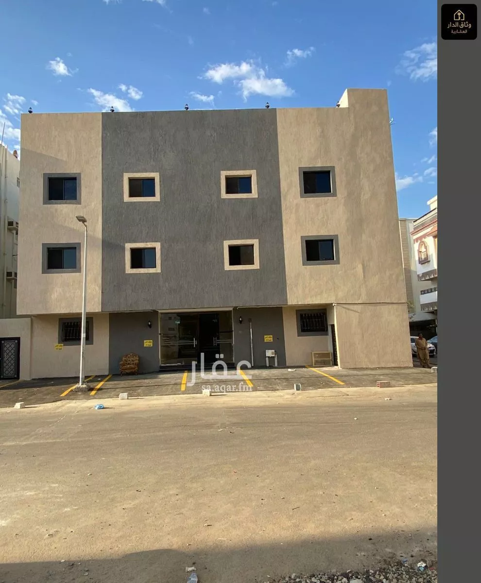 400 sqm building in Al Safa 1