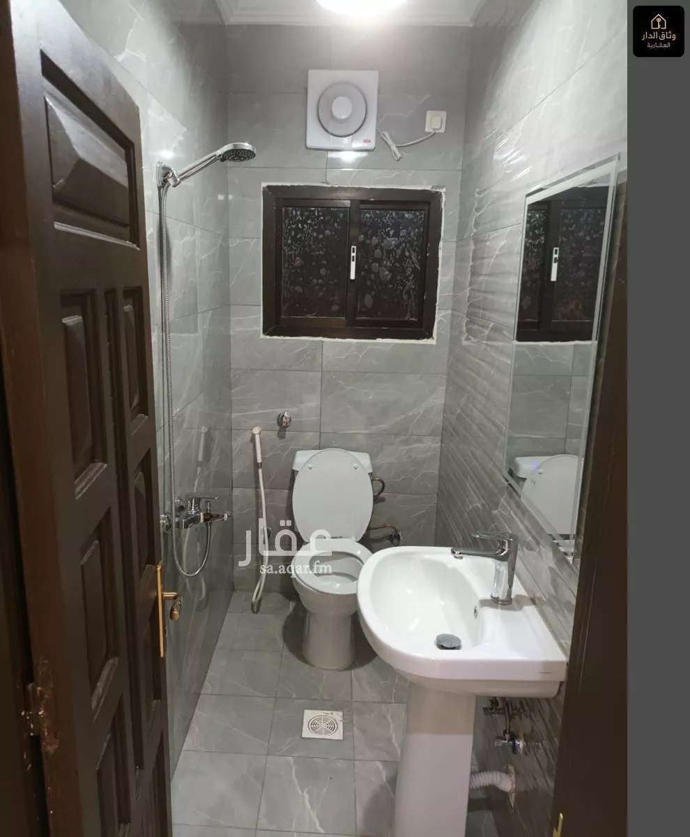 400 sqm building in Al Safa 3