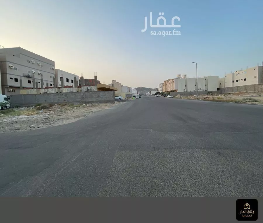 أرض 593 م² في الملك فهد 4