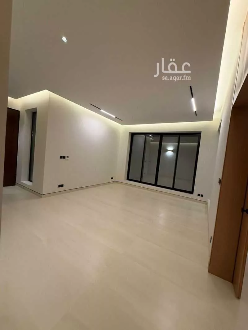 فيلا 5 غرف في الملقا 5