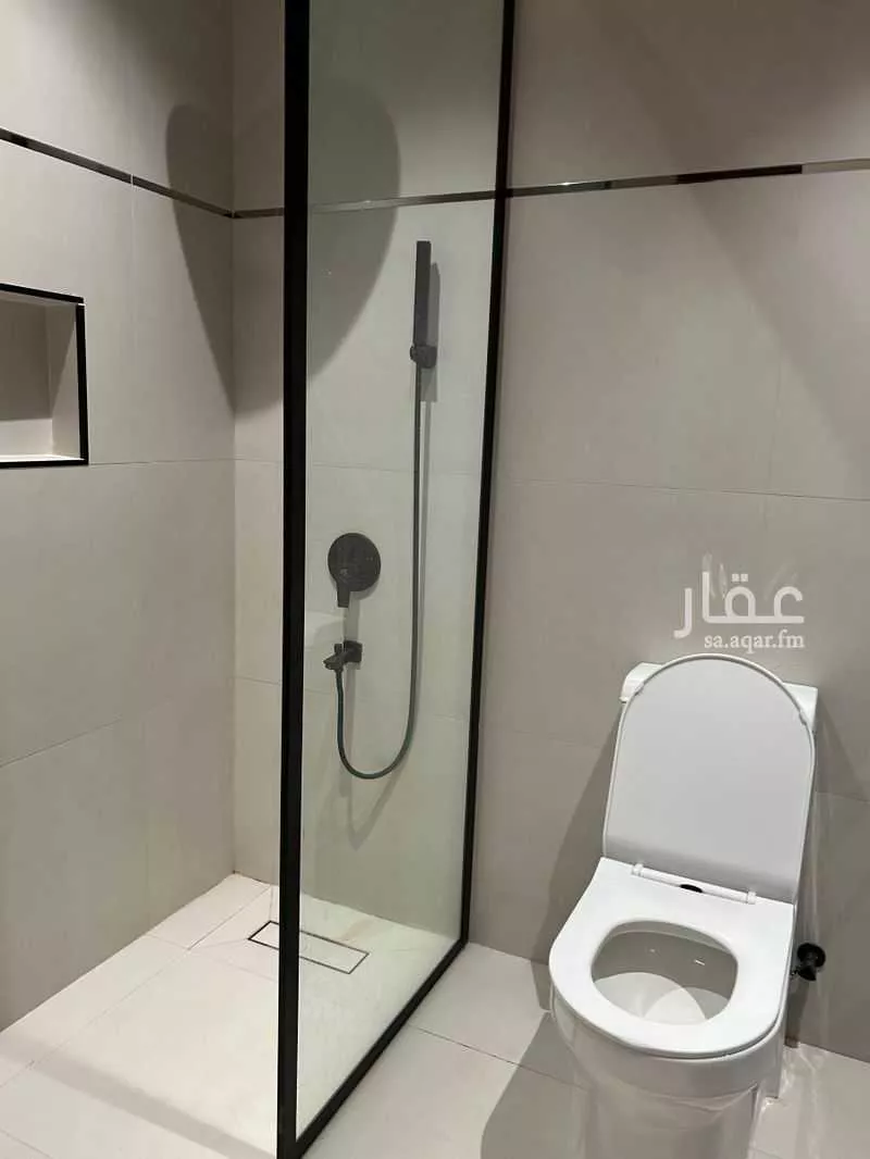 شقة 5 غرف في عرقة، الرياض 8