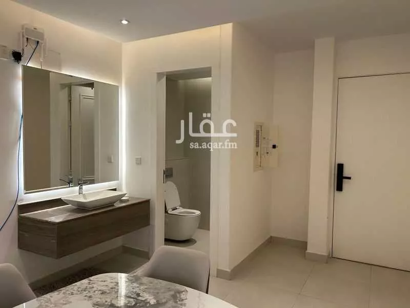 شقة 2 غرف في عرقة 5