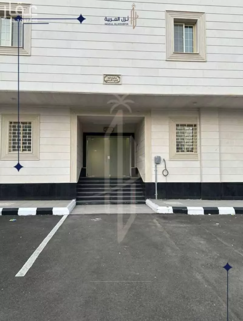 عمارة 666 م² في الخالدية 4