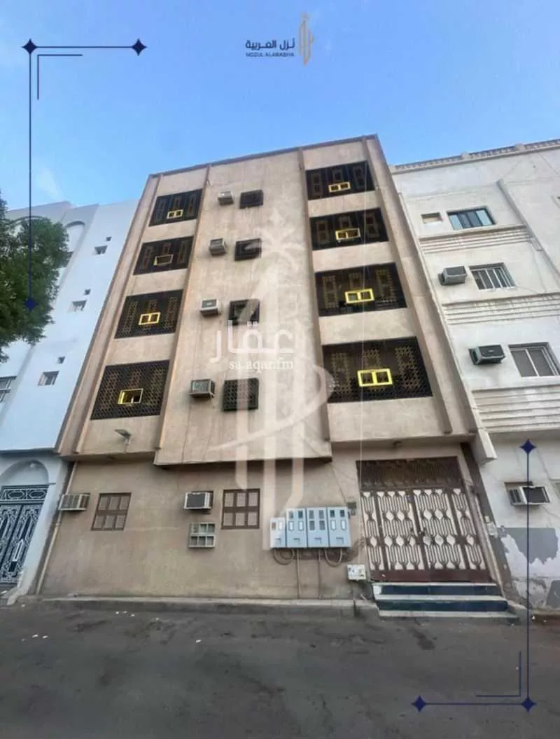 عمارة 266 م² في الراية 4