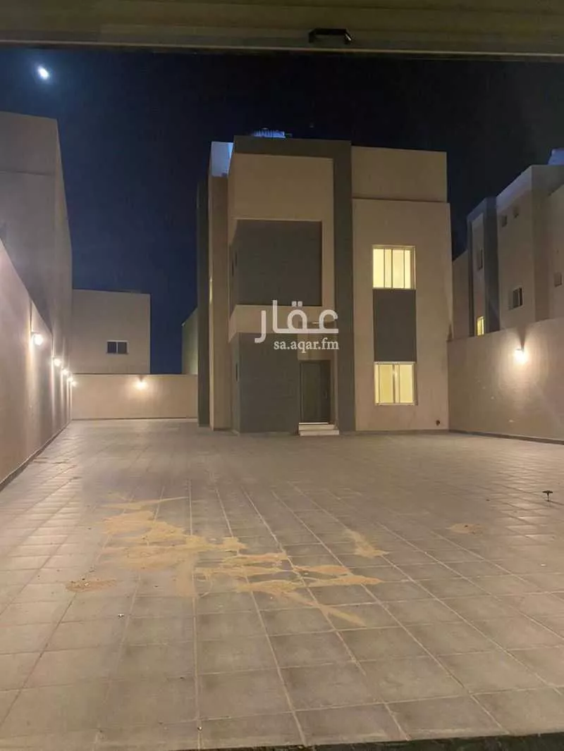 فيلا 5 غرف في البحيرة 1