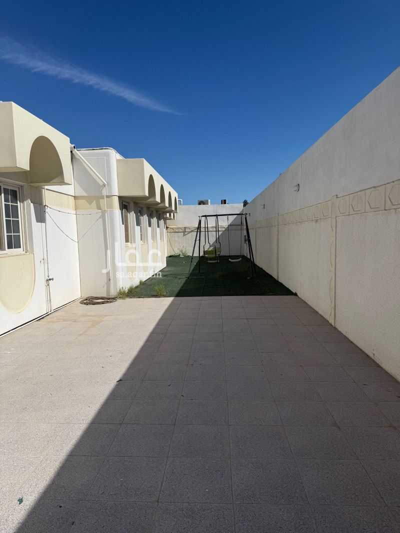 3 bedroom villa in Al Huwaylat, Eastern Province 5