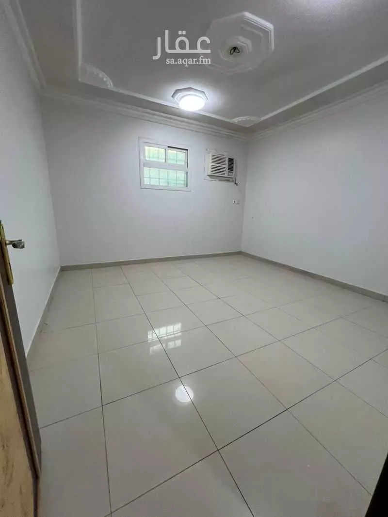 3 bedroom apartment in Ishbiliyah, Riyadh 9