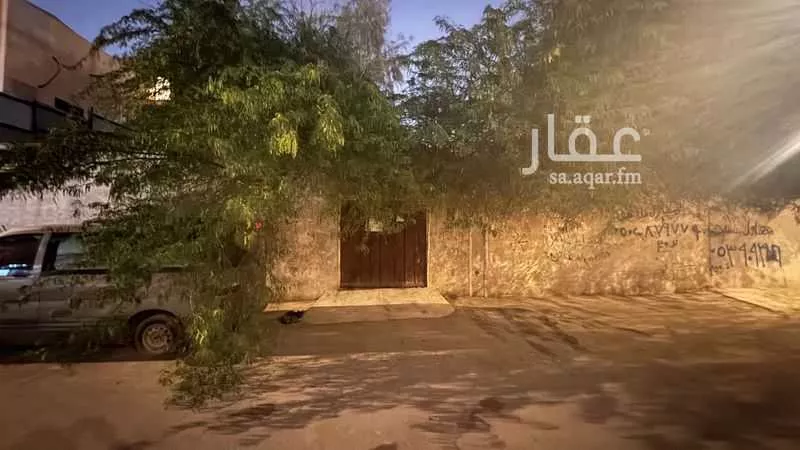 524 sqm land in Granada 4