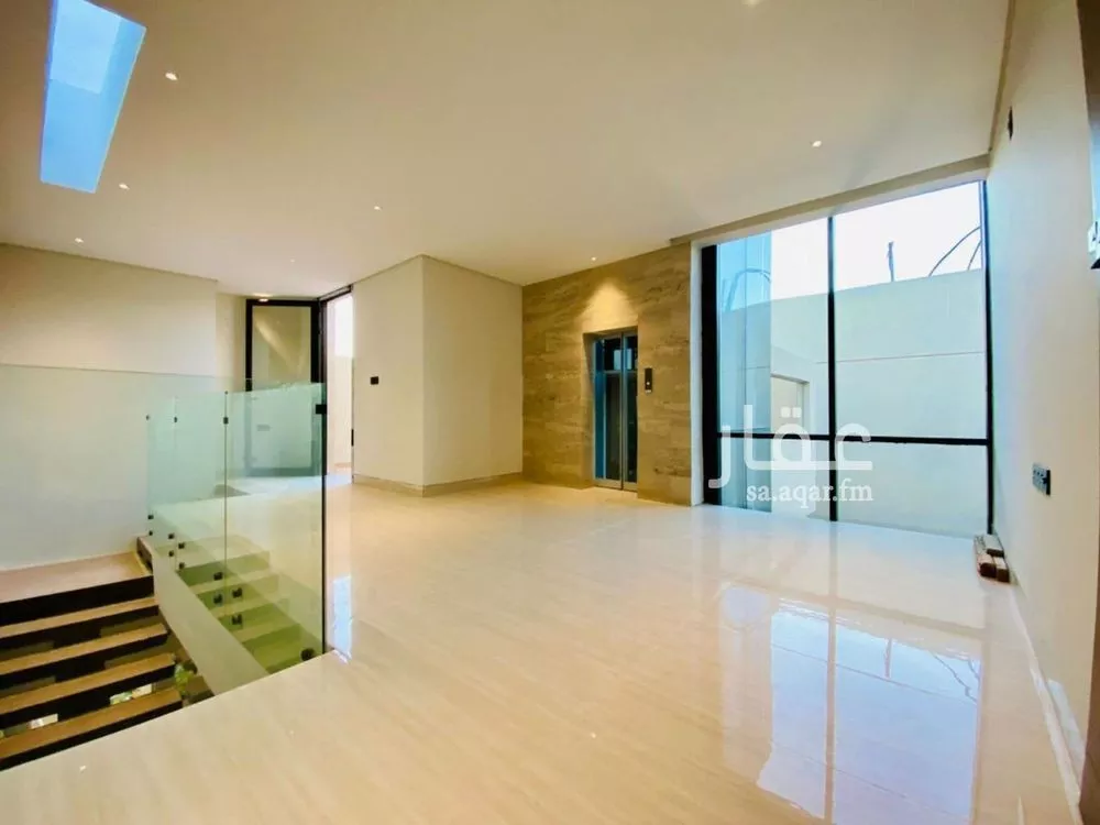 4 bedroom villa in Al Mahdiyyah 2