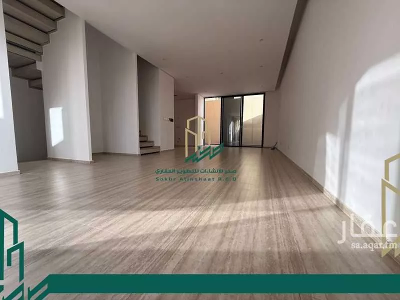 5 bedroom duplex in Al Aridh 1